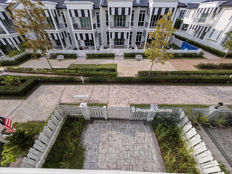Rumah Berangkai 2 Tingkat untuk Dijual di Eco Majestic, Semenyih oleh Vincent Lee - iProperty.com.my