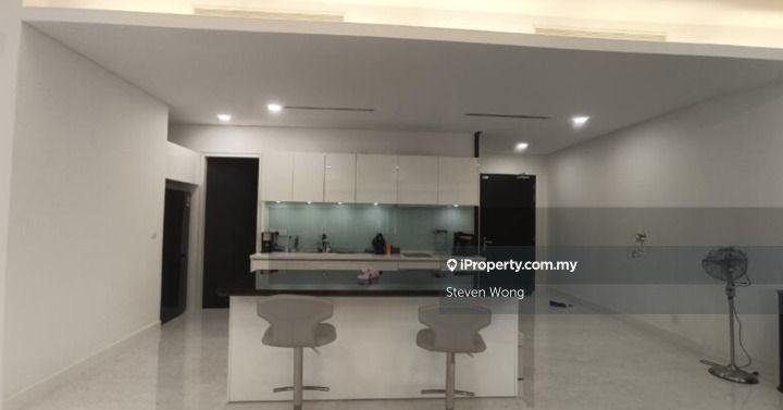 For Sale - Banyan Tree Signatures