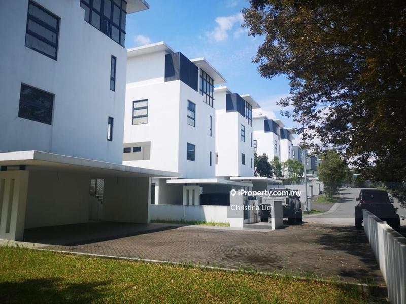 Rumah Flat untuk Dijual di Taman Saujana Puchong oleh Christina Lim - iProperty.com.my