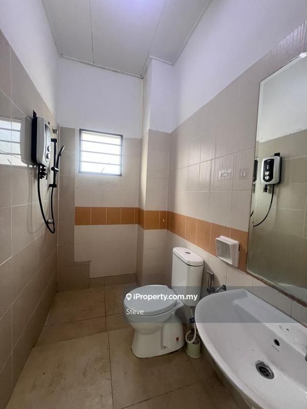 Rumah Berkembar untuk Dijual di Bandar Putra Permai, Seri Kembangan oleh Steve - iProperty.com.my