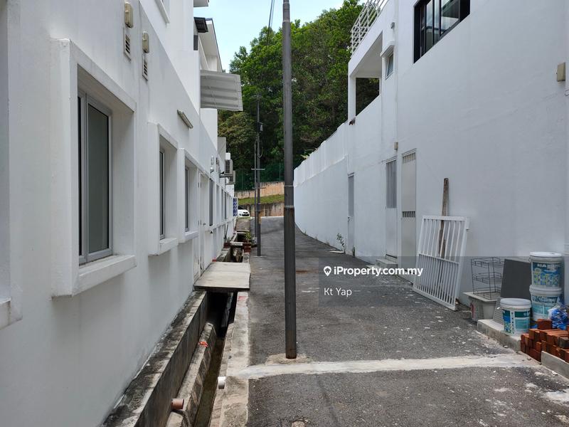 3-storey Terraced House for Sale in Serdang, Seri Kembangan by Kt Yap - iProperty.com.my