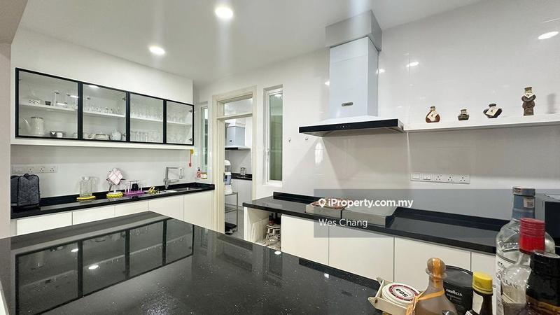 Kondominium untuk Dijual di Surian Residences oleh Wes Chang - iProperty.com.my
