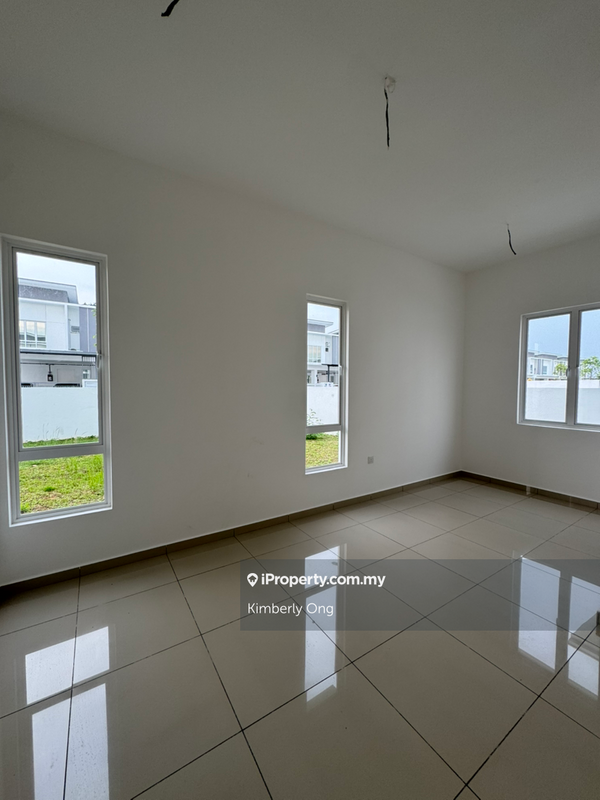 Rumah Berangkai 2 Tingkat untuk Dijual di Bayu Sutera, Bandar Sri Sendayan, Bandar Sri Sendayan oleh Kimberly Ong - iProperty.com.my