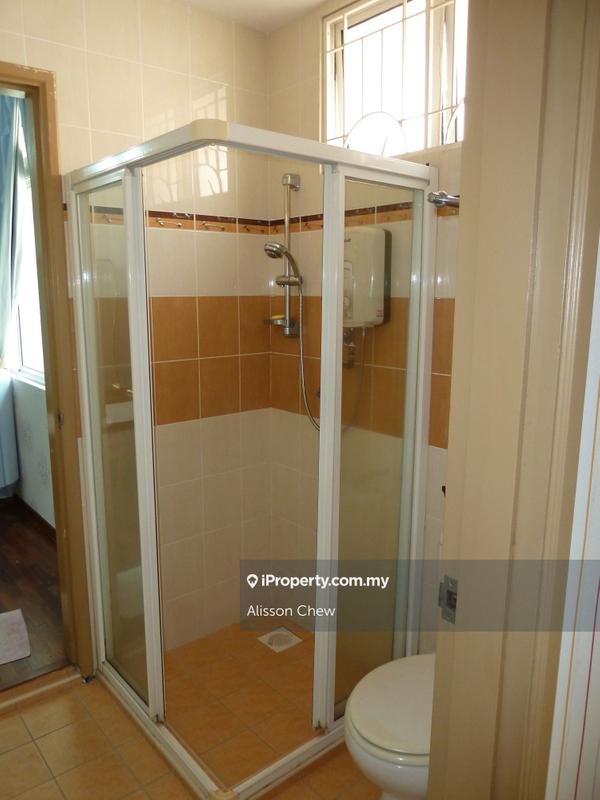 3-storey Terraced House for Sale in Tanjong tokong, Tanjung Tokong by Alisson Chew - iProperty.com.my