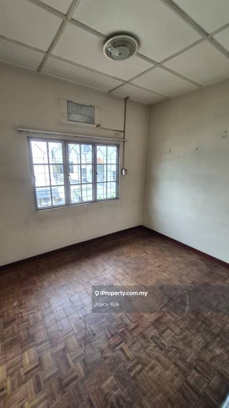 Rumah Berkembar untuk Dijual di Usj 5, Subang Jaya oleh Joyce Kok - iProperty.com.my