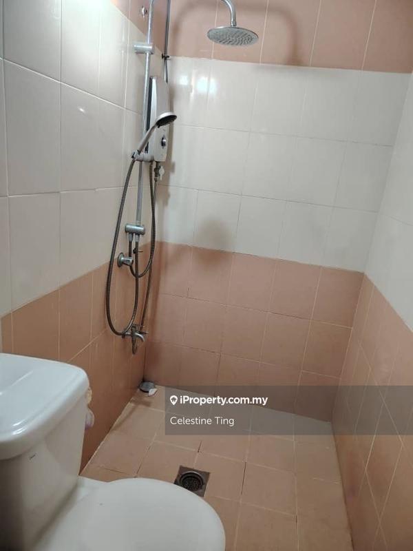 Rumah Bandar untuk Dijual di Country Heights, Kajang oleh Celestine Ting - iProperty.com.my