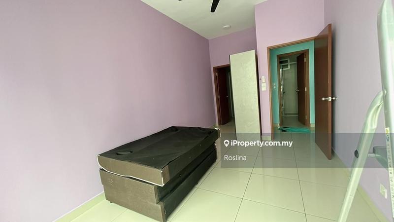 Service Residence for Sale in Meridin Bayvue @ Sierra Perdana by Roslina - iProperty.com.my