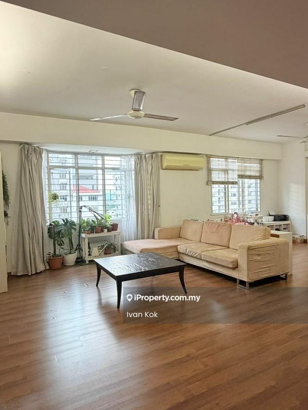 Condominium for Sale in Kelana Puteri by Ivan Kok - Living Room - iProperty.com.my