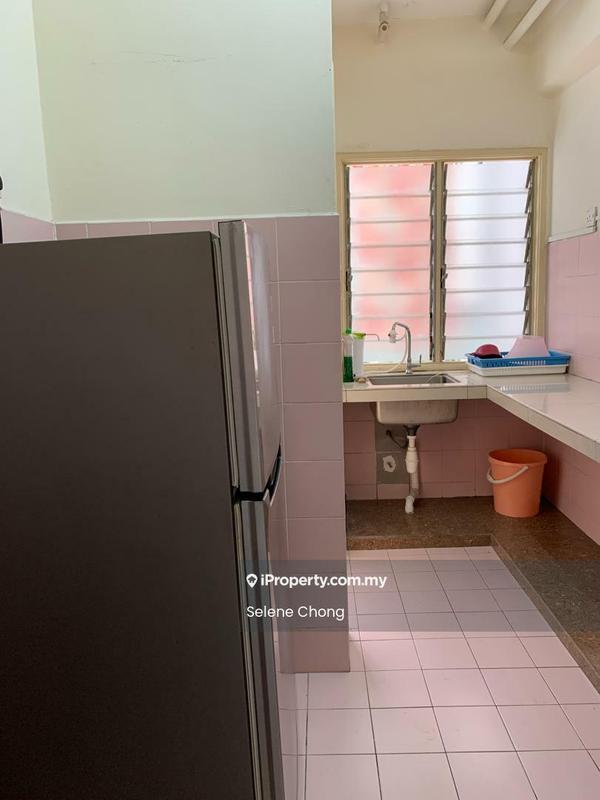 Condominium for Sale in Forest Green by Selene Chong - Kitchen - iProperty.com.my