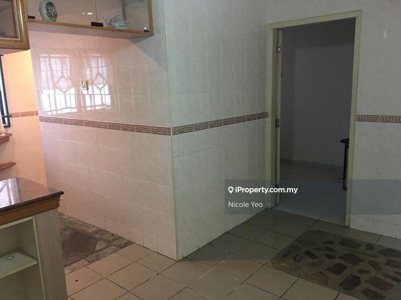 Rumah Berangkai 2.5 Tingkat untuk Dijual di Taman Bukit Beruang, Bukit Baru oleh Nicole Yeo - iProperty.com.my