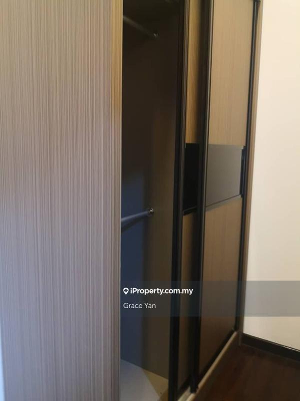 For Rent - Molek Regency