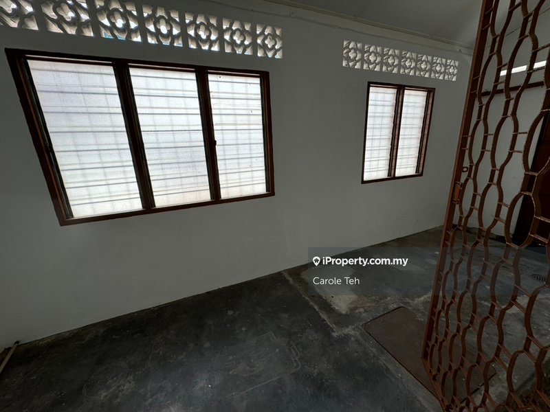 Rumah Teres 2-Tingkat untuk Dijual di Taman Overseas Union (Taman Oug), Jalan Klang Lama (Old Klang Road) oleh Carole Teh - iProperty.com.my