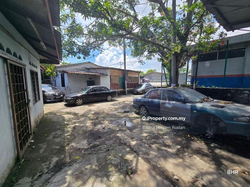Tanah Pertanian untuk Dijual di Kampung Tengah, Puchong oleh Badrul Hisyam Roslan - iProperty.com.my