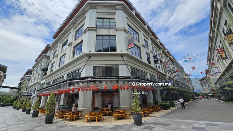 For Rent - Plaza Arkadia