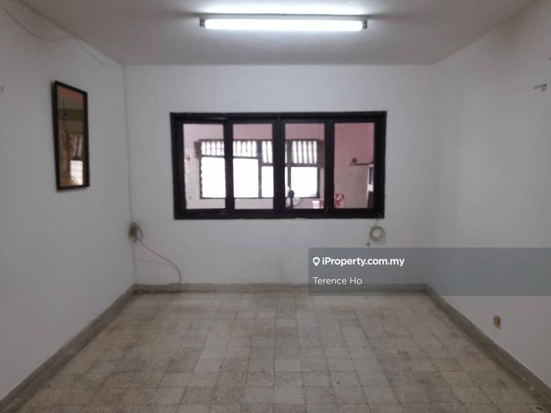 Rumah Berangkai 2 Tingkat untuk Dijual di SS14, Subang Jaya oleh Terence Ho - iProperty.com.my