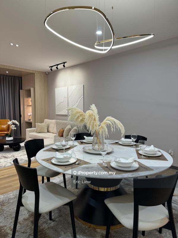 For Sale - Sapphire On The Park