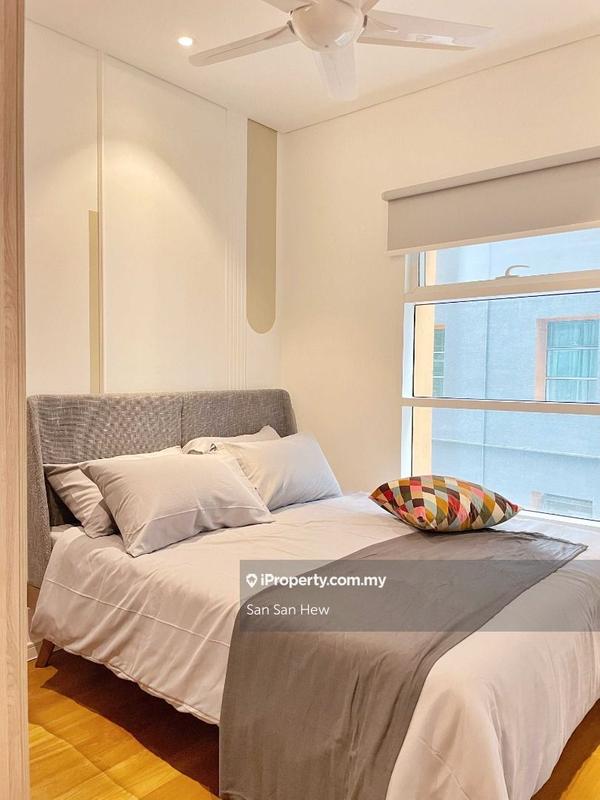 Kediaman Servis untuk Dijual di Regalia Residence oleh San San Hew - iProperty.com.my