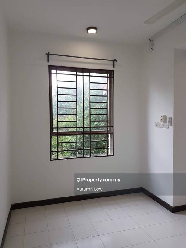 Kediaman Servis untuk Dijual di Ritze Perdana 1 oleh Autumn Low - iProperty.com.my
