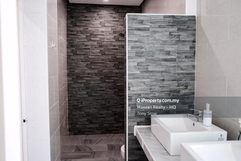 Bungalow House for Sale in Kelana Jaya, Petaling Jaya by Tony Siow - iProperty.com.my