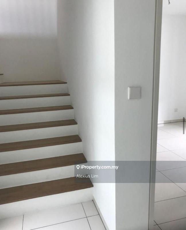 Kediaman Servis untuk Dijual di Emerald Residence oleh Alexius Lim - iProperty.com.my