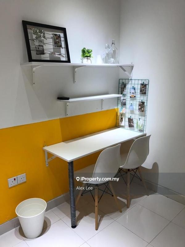 For Rent - Cyberia Crescent 1