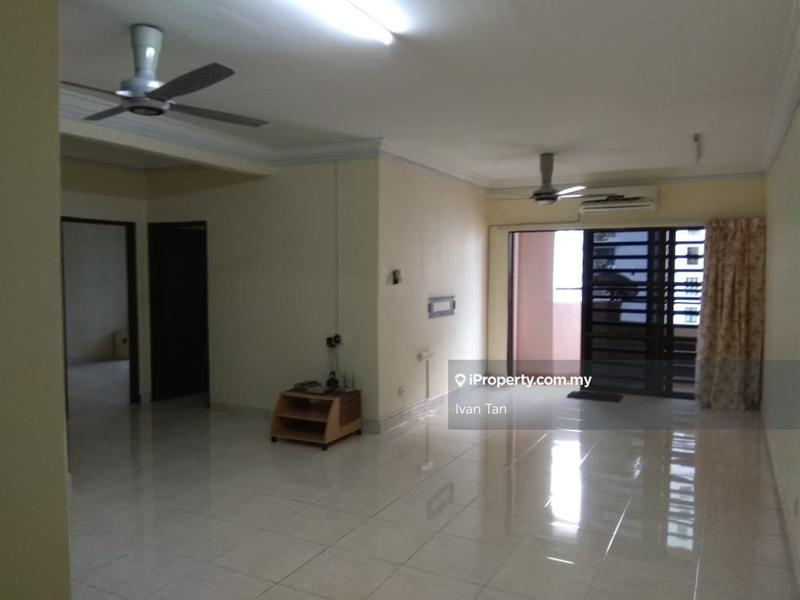 For Sale - Villamas Apartment