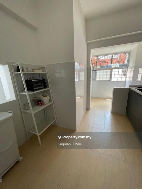 Pangsapuri untuk Dijual di Vista Angkasa oleh Luqman Juhari - iProperty.com.my