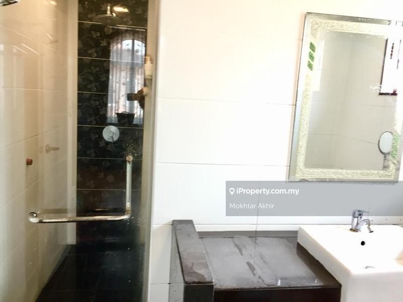 Banglo untuk Dijual di Seksyen 7, Shah Alam oleh Mokhtar Akhir - iProperty.com.my