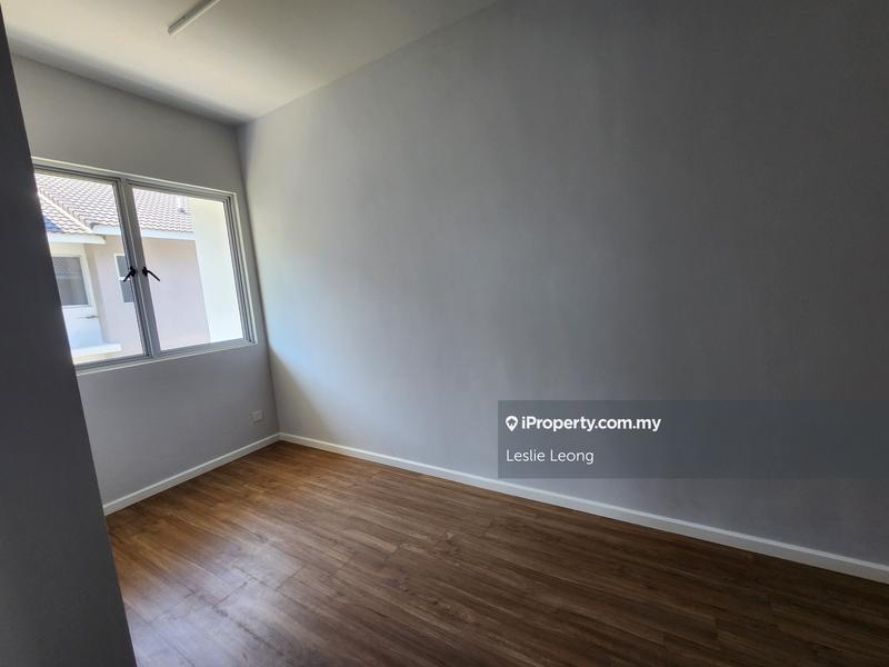 Rumah Berangkai 2 Tingkat untuk Dijual di New House 2 storey Tamansari Dahlia Rawang, Rawang oleh Leslie Leong - iProperty.com.my