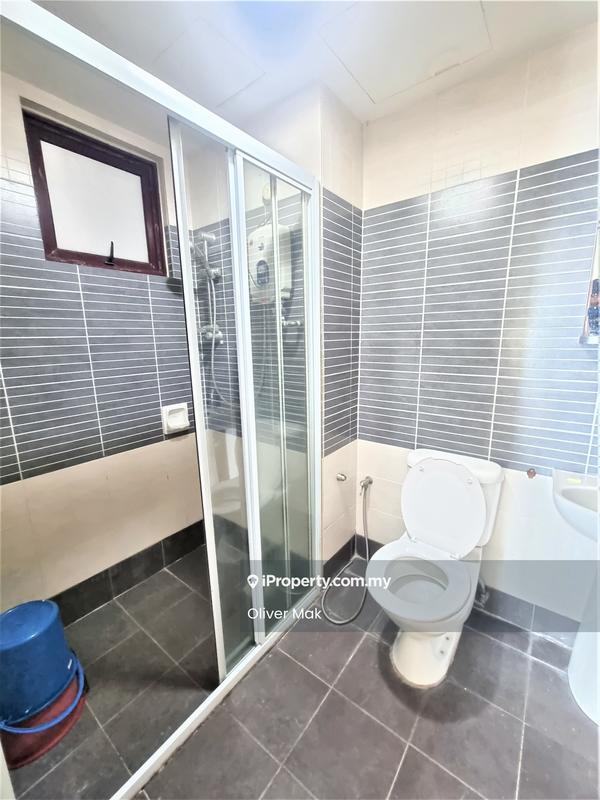 Kondominium untuk Disewa di Savanna Condominium oleh Oliver Mak - Bathroom - iProperty.com.my