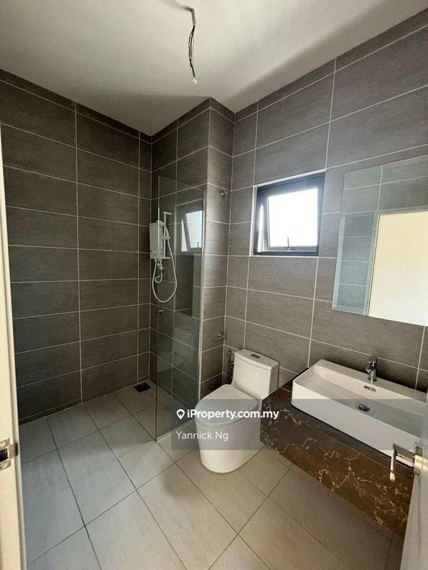 Rumah Berkembar untuk Dijual di Cyber 10, Cyberjaya oleh Yannick Ng - iProperty.com.my