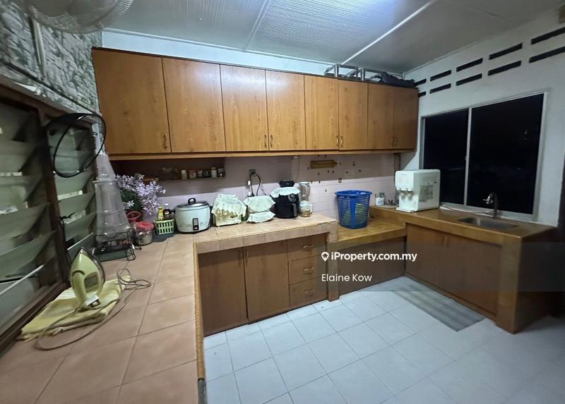 1-storey Terraced House for Sale in Seksyen 14, Petaling Jaya by Elaine Kow - Kitchen - iProperty.com.my