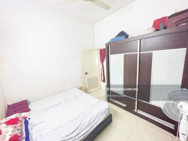 Rumah Berangkai 2 Tingkat untuk Dijual di Damai residence double storey kota kemuning, Shah Alam oleh Winnie Chow - iProperty.com.my