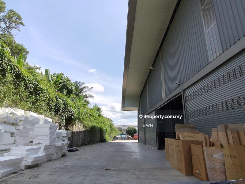 For Rent - Batu 11 Cheras Warehouse Facing Main Road For Rent, KPB Kawasan Perindustrian, Taming Jaya