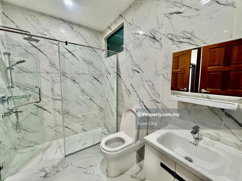 For Sale - Sri Kenny