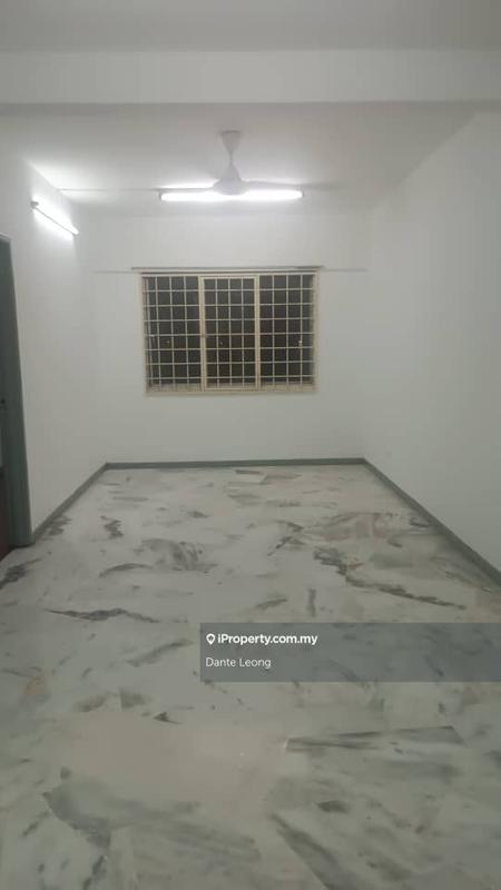 For Rent - Iris Apartment