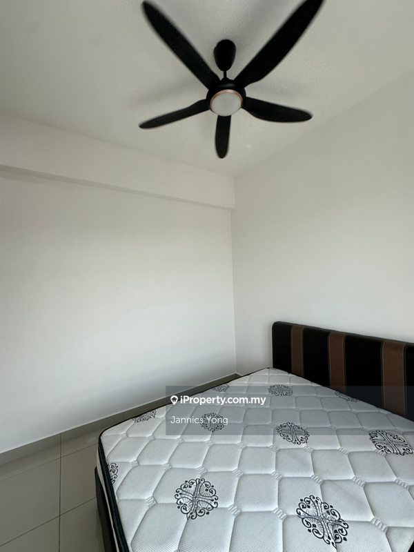 For Rent - Pearl Suria