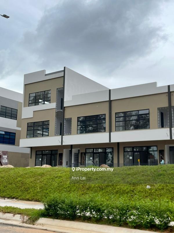 For Rent - Horizon Square 3-Storey ( END LOT ) Shop