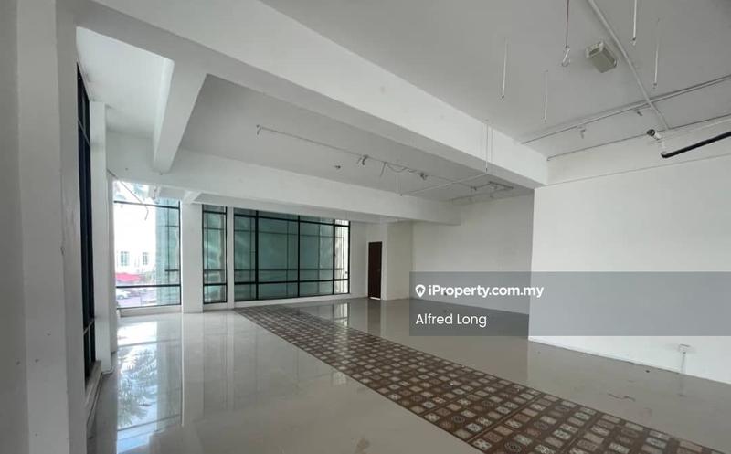 Shop / Office untuk Disewa di Taman Equine, Seri Kembangan oleh Alfred Long - Interior - iProperty.com.my