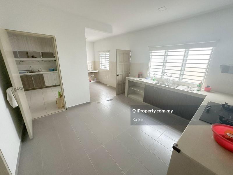 Rumah Berangkai 2 Tingkat untuk Dijual di Bromelia Bandar Seri Coalfields, Sungai Buloh oleh Ka Ee - iProperty.com.my