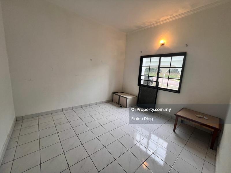Townhouse for Sale in Country Heights, Kajang by Elaine Ding - Interior - iProperty.com.my