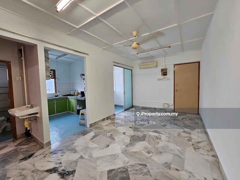 For Sale - Desa Petaling Flat