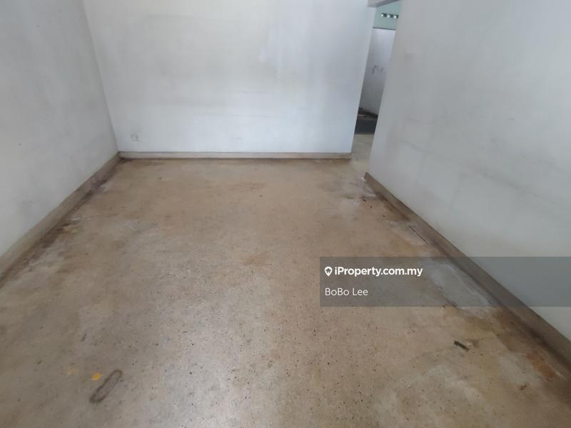 Rumah Berangkai 1 Tingkat untuk Dijual di Taman Overseas Union (Taman Oug), Jalan Klang Lama (Old Klang Road) oleh BoBo Lee - iProperty.com.my