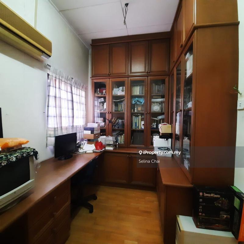 Rumah Teres untuk Dijual di Bukit Jelutong, Shah Alam oleh Selina Chai - iProperty.com.my