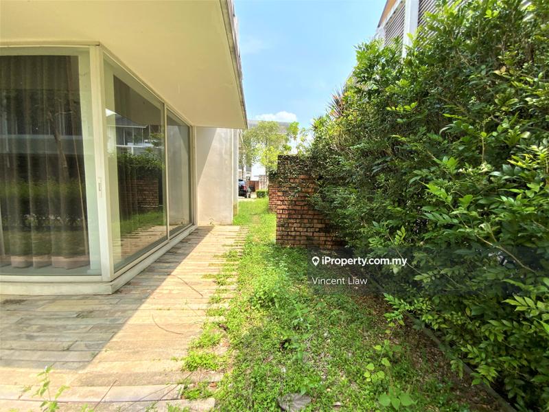 Semi-Detached House for Sale in Seri pilmoor, Ara Damansara by Vincent Liaw - iProperty.com.my