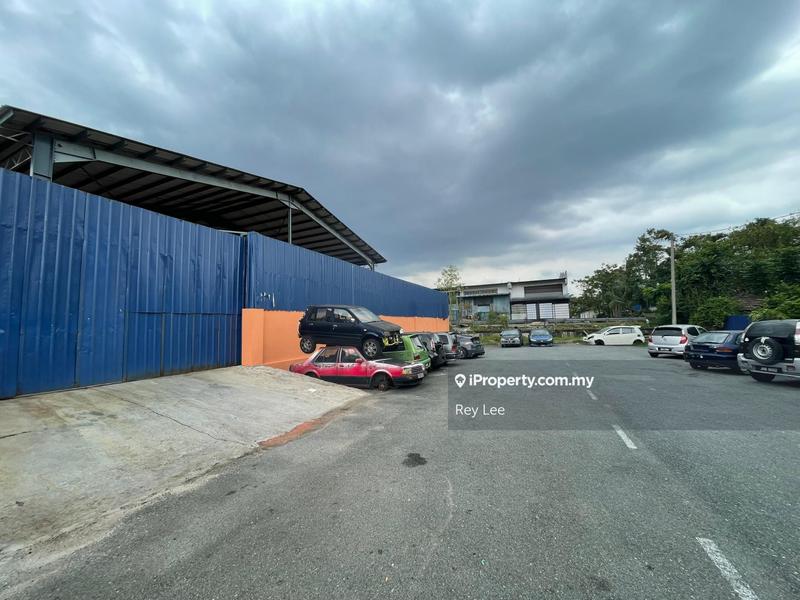 For Rent - Corner 1.5 storey Semi D Factory, Light Industry, Taman Universities, Jln Perdagangan