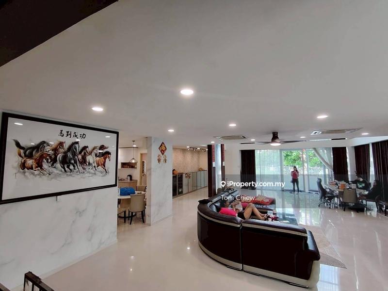 Semi-Detached House for Sale in Taman Molek, Johor Bahru by Tom Chiew - iProperty.com.my