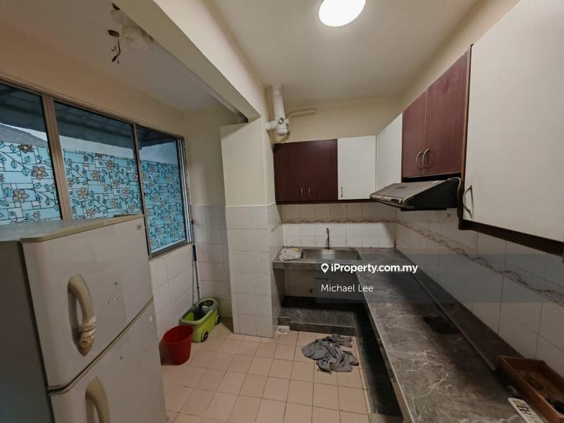 For Rent - Palma Puteri