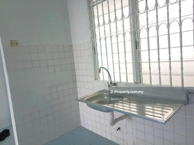 Pangsapuri untuk Dijual di Desa Rahmat (Graceland Villa) oleh Jacklyn Ho - iProperty.com.my