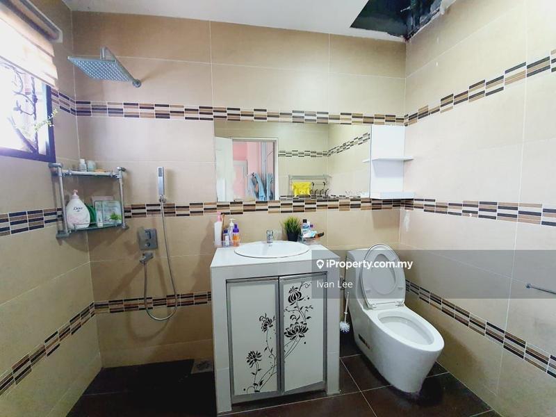 Semi-Detached House for Sale in Damansara Jaya, Petaling Jaya by Ivan Lee - iProperty.com.my
